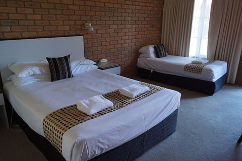 Comfort Inn Peppermill - Sunshine Coast Guide 6