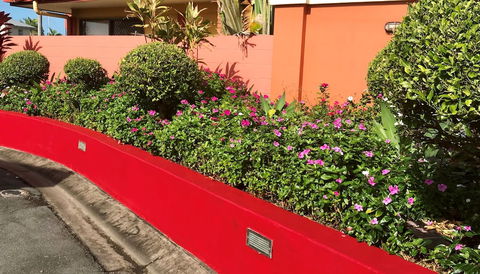 Mackay Rose Motel - Sunshine Coast Guide 1