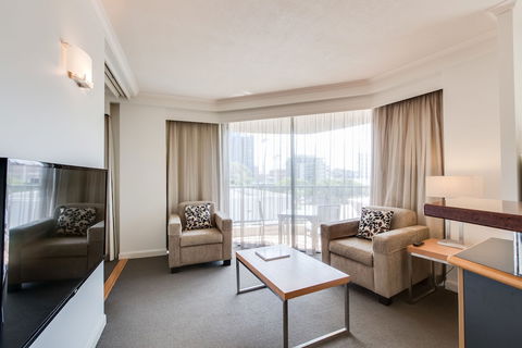 Central Cosmo Apartments - Sunshine Coast Guide 6