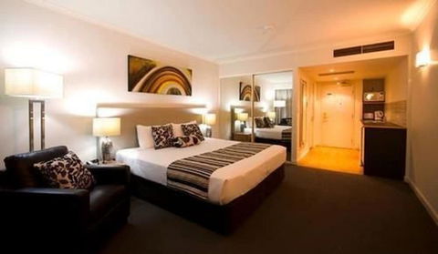 Central Cosmo Apartments - Sunshine Coast Guide 3