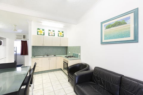 Seagulls Resort - Sunshine Coast Guide 6