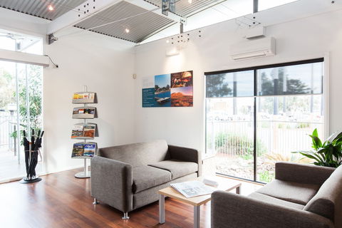 Majestic Oasis Apartments - Sunshine Coast Guide 4