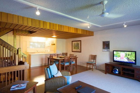 Palm Court Noosa - Sunshine Coast Guide 7