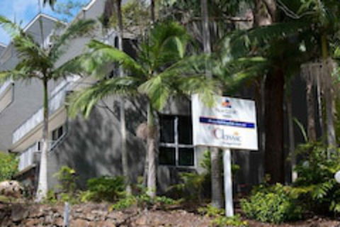Palm Court Noosa - Sunshine Coast Guide 0