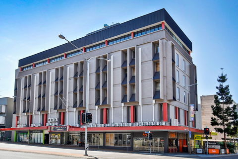 Madison Plaza Townsville - Sunshine Coast Guide 2