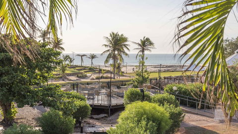 Cable Beach Club Resort & Spa - Sunshine Coast Guide 1
