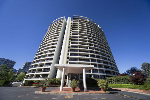 BreakFree Capital Tower - Sunshine Coast Guide 3