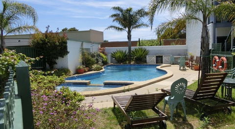 Banjo Paterson Motor Inn - Sunshine Coast Guide 6