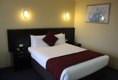 Alpine Motor Inn - Sunshine Coast Guide 6
