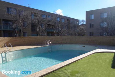 Kingston Terrace Apartments - Sunshine Coast Guide 7