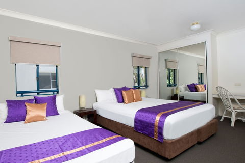 Park Regis Anchorage - Sunshine Coast Guide 6