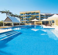 Oaks The Entrance Waterfront Suites - Sunshine Coast Guide