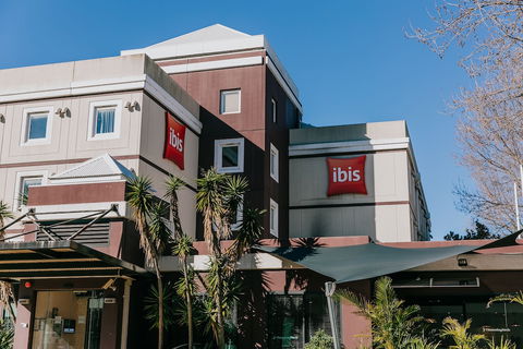 Ibis Newcastle - Sunshine Coast Guide 0