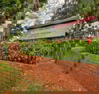 Bayside Holiday Apartments - Sunshine Coast Guide