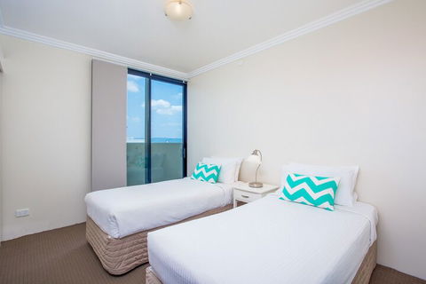 Republic Apartments - Sunshine Coast Guide 7