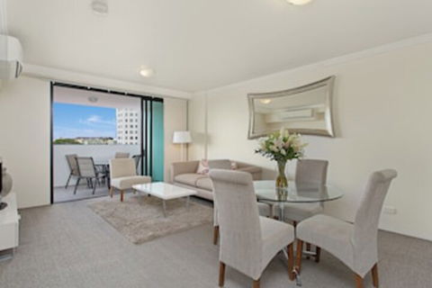 Republic Apartments - Sunshine Coast Guide 0