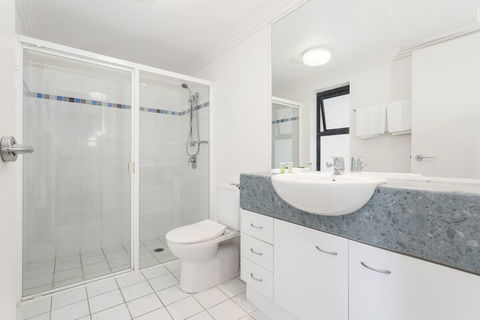 Republic Apartments - Sunshine Coast Guide 5