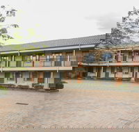 Gateway on Monash Boutique Hotel - Sunshine Coast Guide