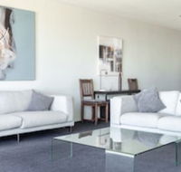 Mullaloo Beach Hotel  Apartments - Sunshine Coast Guide