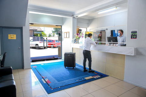 Metro Inn Ryde - Sunshine Coast Guide 6