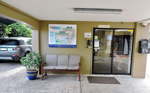 Best Western Airport 85 Motel - Sunshine Coast Guide 1