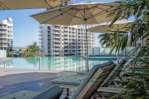 The Wave Resort - Sunshine Coast Guide 3