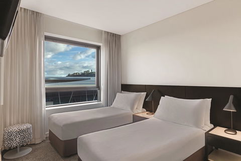 Adina Apartment Hotel Perth - Sunshine Coast Guide 6
