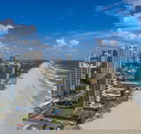 Pacific Views Resort - Sunshine Coast Guide