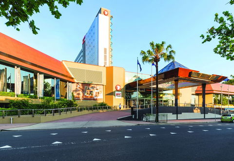 Travelodge Hotel Bankstown Sydney - Sunshine Coast Guide 1