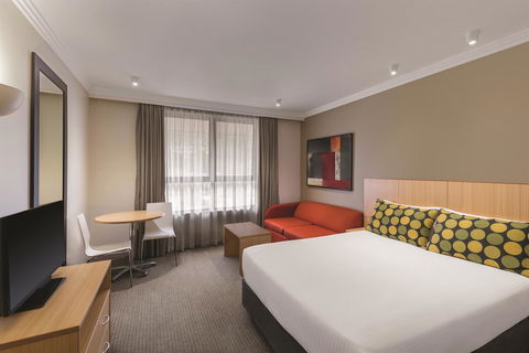 Travelodge Hotel Garden City Brisbane - Sunshine Coast Guide 6