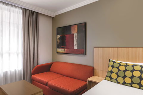 Travelodge Hotel Garden City Brisbane - Sunshine Coast Guide 5