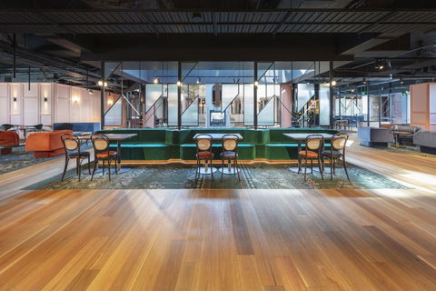 Amora Hotel Riverwalk Melbourne - Sunshine Coast Guide 4