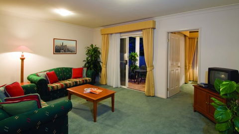 Royal Woods Resort - Sunshine Coast Guide 5