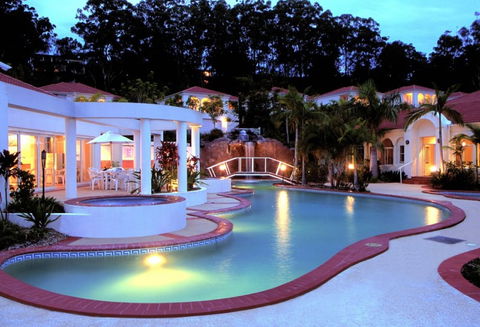 Royal Woods Resort - Sunshine Coast Guide 3