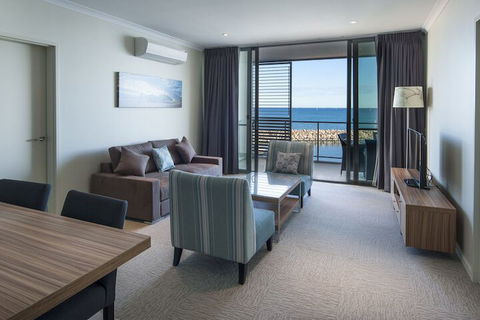 Mantra Geraldton - Sunshine Coast Guide 7