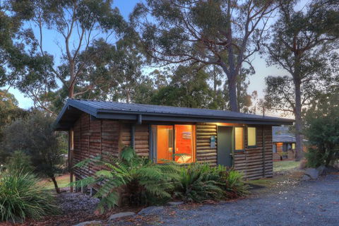 Stewarts Bay Lodge - Sunshine Coast Guide 1