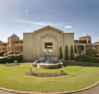 Abbey Beach Resort - Sunshine Coast Guide