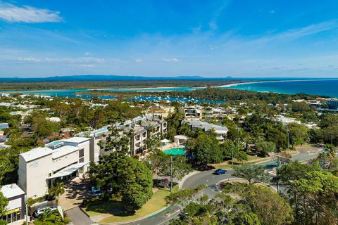 Noosa Blue Resort - Sunshine Coast Guide 1
