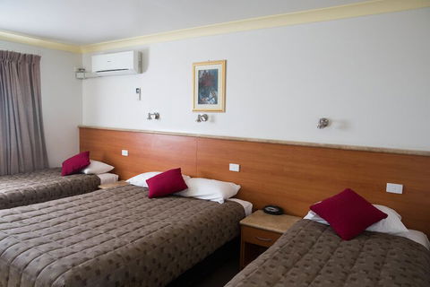 Scone Motor Inn - Sunshine Coast Guide 7