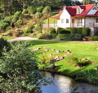 Crabtree River Cottages - Sunshine Coast Guide