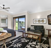 Top of The Hill - Sunshine Coast Guide