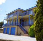 Flat 2 3 Bay Lane - Sunshine Coast Guide
