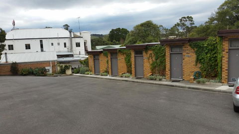 Fish Creek Hotel - Sunshine Coast Guide 6