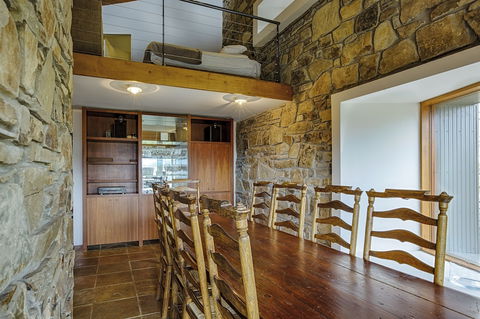 Alpine Woodsmoke - Sunshine Coast Guide 5