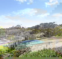 Valley View Bed  Breakfast - Sunshine Coast Guide