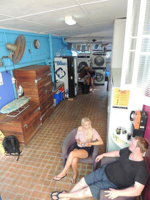 Reef Lodge Backpackers - Sunshine Coast Guide 5