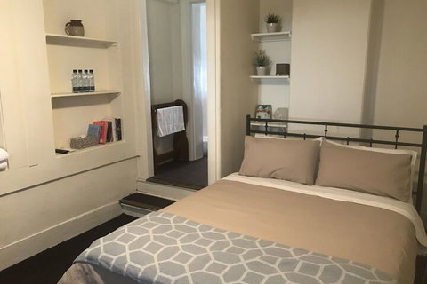 The Merton Hotel - Sunshine Coast Guide 6