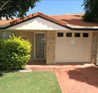 Huntington Villas - Sunshine Coast Guide