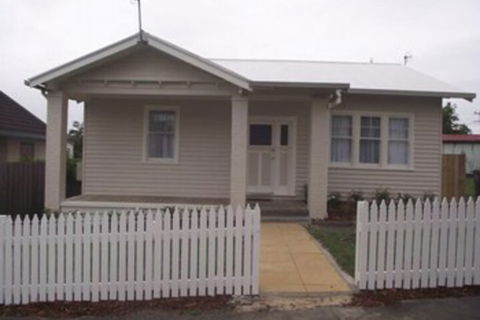 Avenue House - Sunshine Coast Guide 0