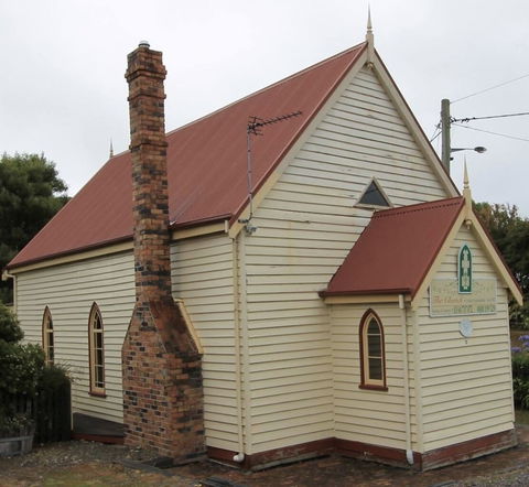 Kerrellie Cottages - Sunshine Coast Guide 0